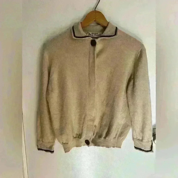 Jean Desses Sweaters - Vintage 1970’s Rare Jean Desses Sweater made in Paris France Brown Wool Cardigan
